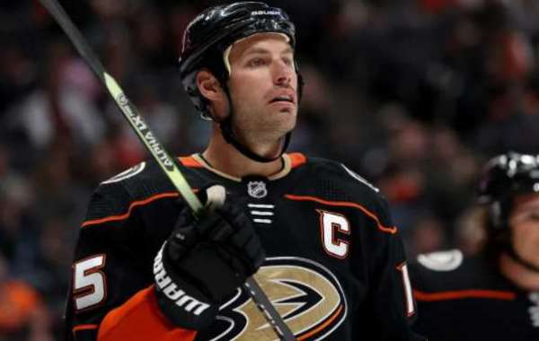 Ryan Getzlaf meddelar att han går i pension från Anaheim Ducks