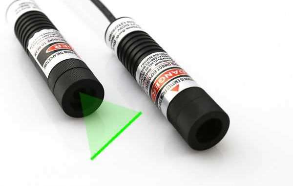 The best performed uniform beam 532nm green laser line generator
