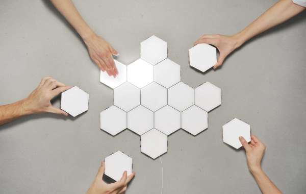 Hexagonal Lighting Revealing Insight into a Splendid Idea