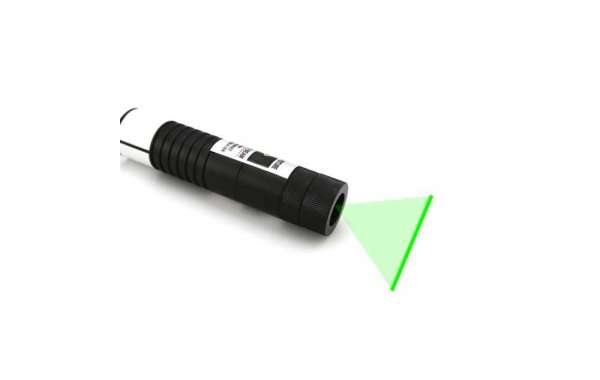 How does 532nm green line laser module work at different distances?