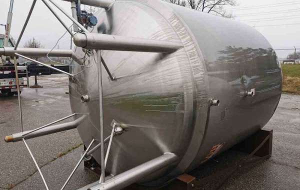 What Are the Accessories of a Stainless Steel Tank?