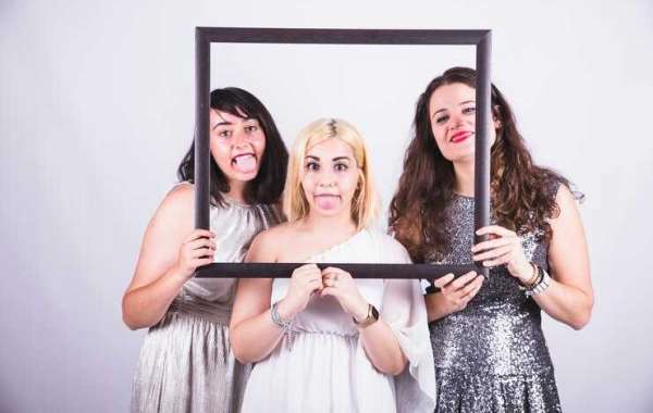 Tips to Transform Your Event with a Glam Photo Booth Rental
